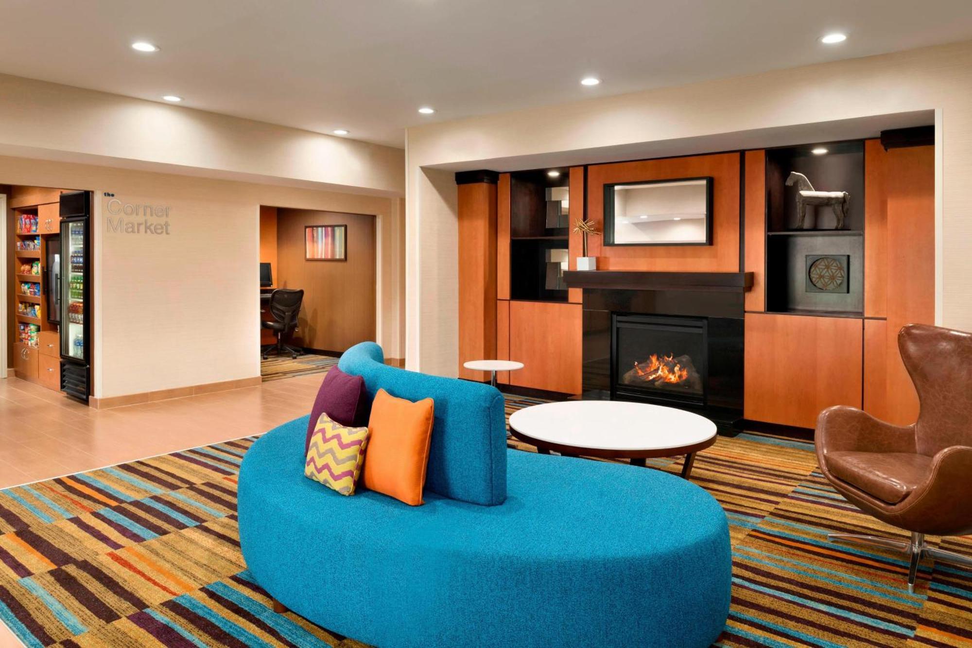 Fairfield Inn & Suites Hartford Manchester Extérieur photo