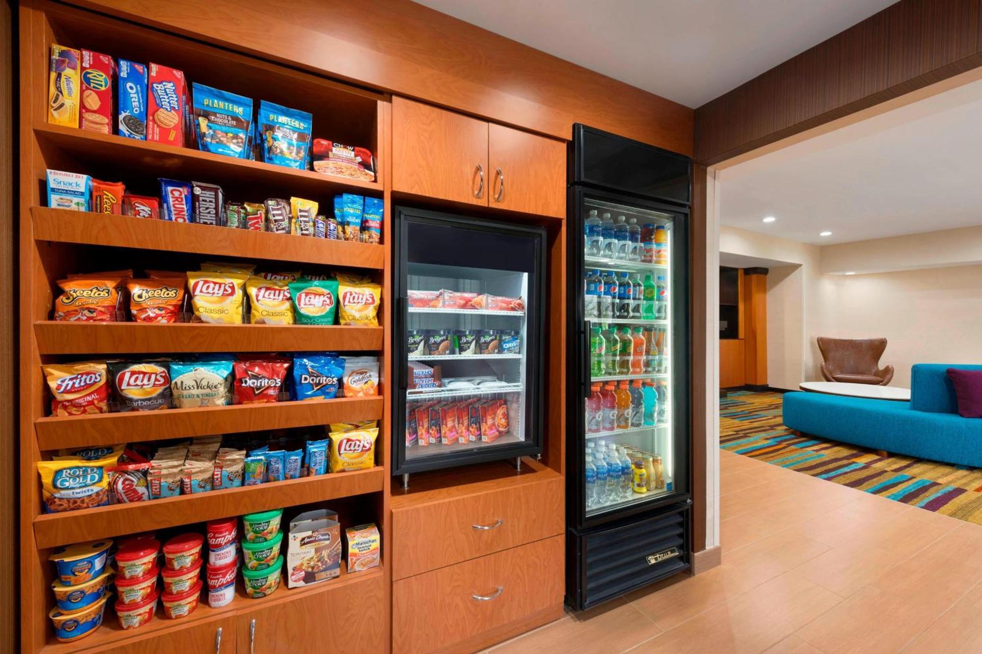 Fairfield Inn & Suites Hartford Manchester Extérieur photo