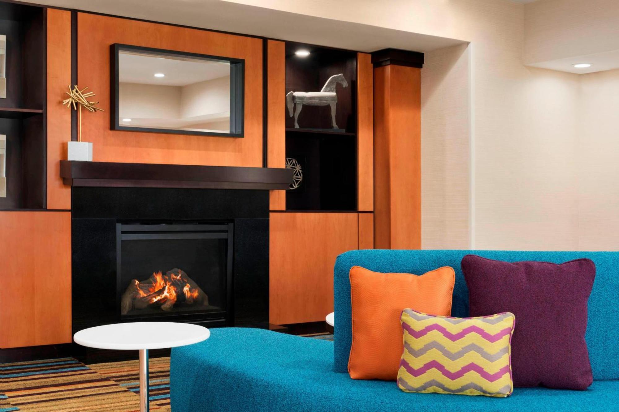 Fairfield Inn & Suites Hartford Manchester Extérieur photo